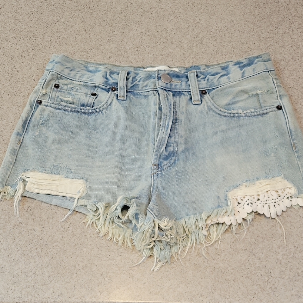 We The Free Frayed Cotton Button Fly Light Blue Jean Shorts Size 28